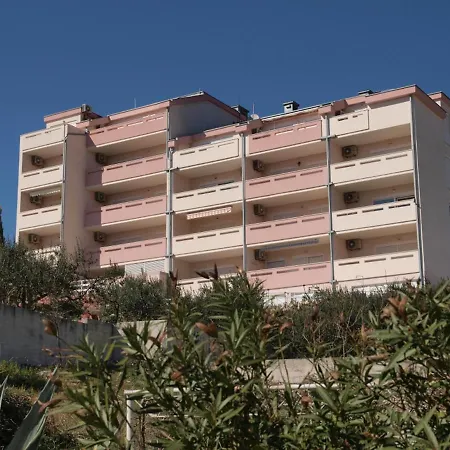 Lotos Apartamento Trogir